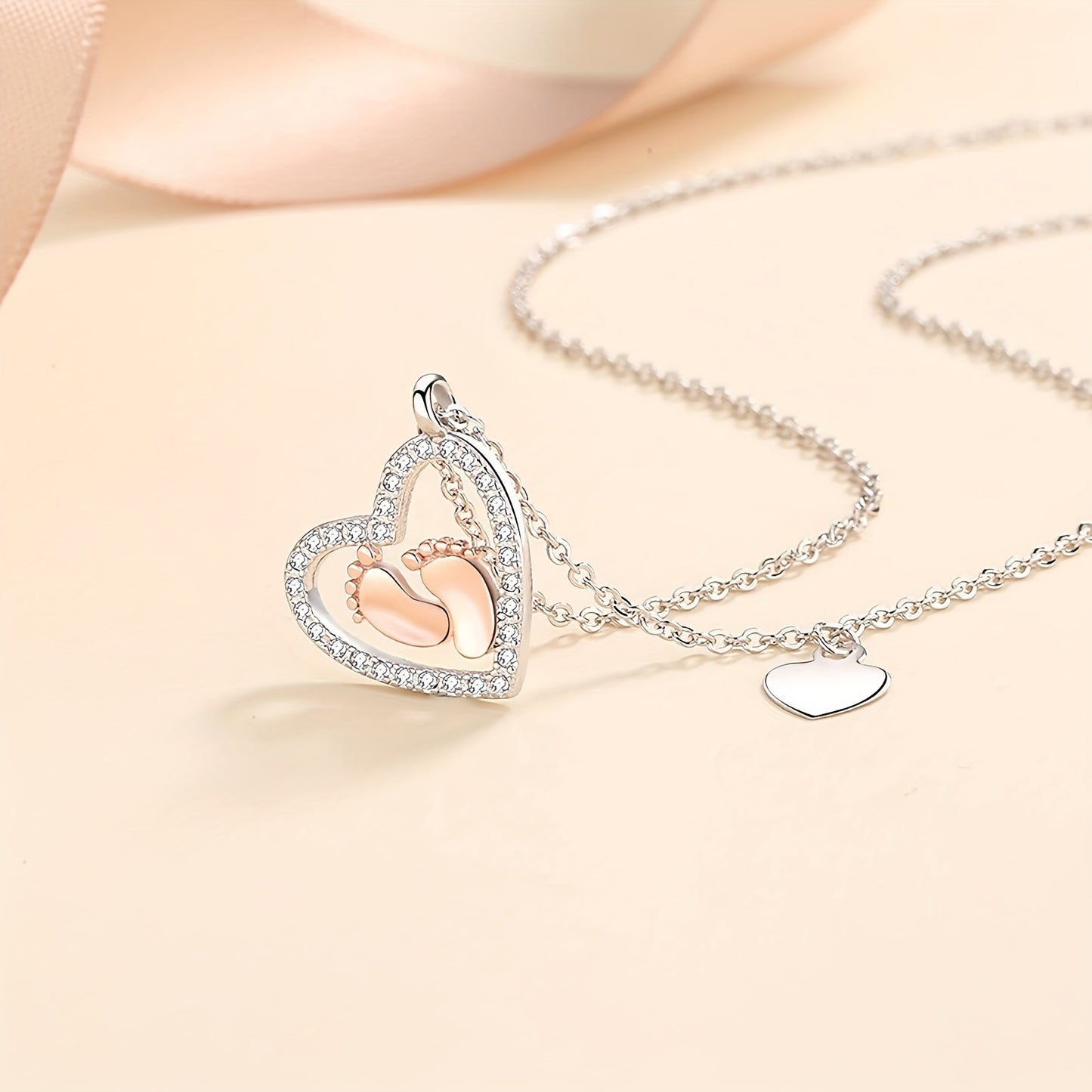 Trendy Heart-Shaped Baby Foot Pendant Necklace - Hypoallergenic Zinc Alloy, Adjustable Chain, Gift Box Included, Birthday, Christmas, Mother's Day Gift Idea for Mom, Grandma, Wife, Girlfriend, Decorative Accessories