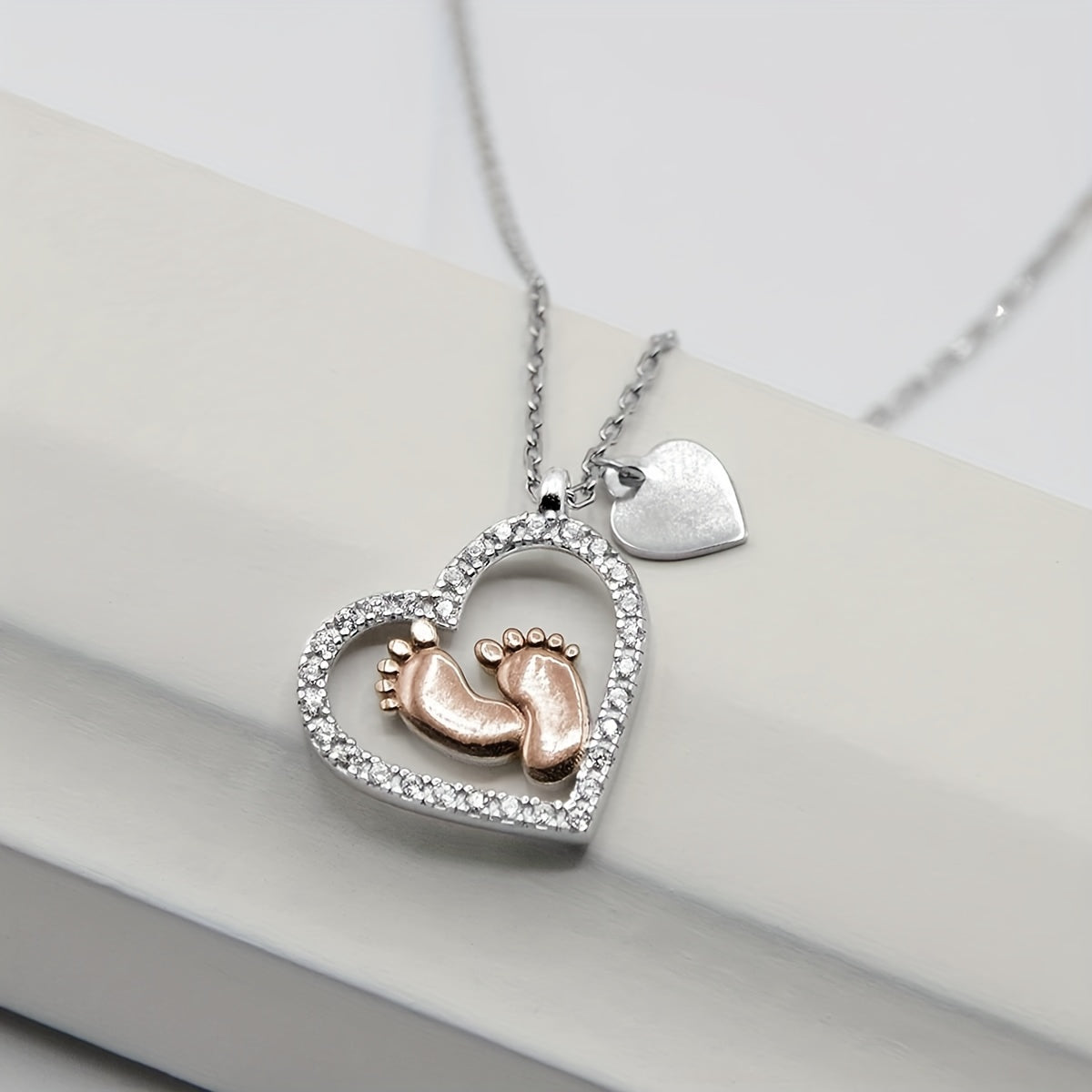 Trendy Heart-Shaped Baby Foot Pendant Necklace - Hypoallergenic Zinc Alloy, Adjustable Chain, Gift Box Included, Birthday, Christmas, Mother's Day Gift Idea for Mom, Grandma, Wife, Girlfriend, Decorative Accessories
